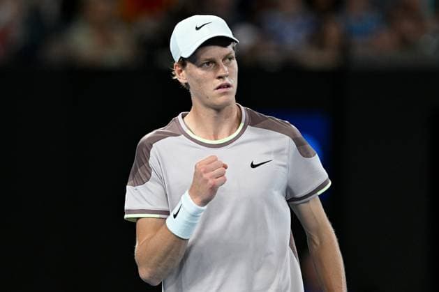 TENNIS AUSTRALIAN OPEN, Jannik Sinner of Italy gestures during his quarter final match against Andrey Rublev of Russia on Day 10 of the 2024 Australian Open at Melbourne Park in Melbourne, Tuesday, January 23, 2024. ( NO ARCHIVING, EDITORIAL USE ONLY, NO USE IN BOOKS WITHOUT CONSENT MELBOURNE VICTORIA AUSTRALIA  Copyright: xLUKASxCOCHx 20240123001892593629
