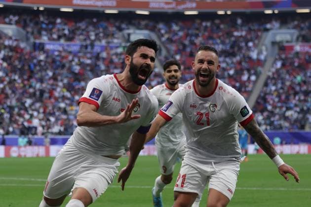 Sport Themen der Woche KW04 AL KHOR, QATAR - JANUARY 23: Omar Khribin, Kharbin of Syria celebrate with Ibrahim Hesar after scoring a goal scoring a goal during the AFC Asian Cup Group B match between Syria and India at Al Bayt Stadium on January 23, 2024 in Al Khor, Qatar. Photo SFSI Syria v India - AFC Asian Cup Group B match Copyright: xx