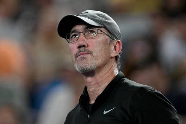 TENNIS AUSTRALIAN OPEN, Darren Cahill, coach of Jannik Sinner, watches on during the quarter final match between Jannik Sinner of Italy and Andrey Rublev of Russia on Day 10 of the 2024 Australian Open at Melbourne Park in Melbourne, Tuesday, January 23, 2024. ( NO ARCHIVING, EDITORIAL USE ONLY, NO USE IN BOOKS WITHOUT CONSENT MELBOURNE VICTORIA AUSTRALIA  Copyright: xLUKASxCOCHx 20240124001892619570