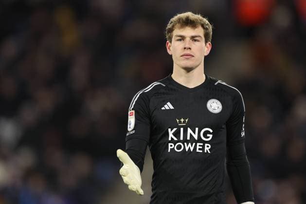 Goalkeeper Mads Hermansen of Leicester City. Leicester City v Ipswich Town, EFL Sky Bet Championship, Football, King Power Stadium, Leicester, UK - 22 Jan 2024 EDITORIAL USE ONLY No use with unauthorised audio, video, data, fixture lists, club league logos or live services. Online in-match use limited to 120 images, no video emulation. No use in betting, games or single club league player publications. Copyright: xRyanxBrowne Shutterstockx 14311821dk