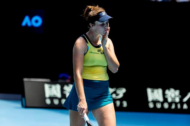 MELBOURNE, VIC - JANUARY 24: Linda Noskova of the Czech Republic shows her frustration during the Quarterfinals of the 2024 Australian Open on January 24 2024, at Melbourne Park in Melbourne, Australia. (Photo by Jason Heidrich Icon Sportswire) TENNIS: JAN 24 Australian Open EDITORIAL USE ONLY Icon240124055