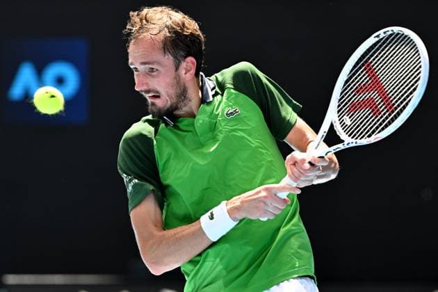 TENNIS AUSTRALIAN OPEN, Daniil Medvedev of Russia in action during his Quaterfinal match against Hubert Hurkacz of Poland on Day 11 of the 2024 Australian Open at Melbourne Park in Melbourne, Wednesday, January 24, 2024. ( NO ARCHIVING, EDITORIAL USE ONLY, NO USE IN BOOKS WITHOUT CONSENT MELBOURNE VICTORIA AUSTRALIA  Copyright: xJAMESxROSSx 20240124001892888193