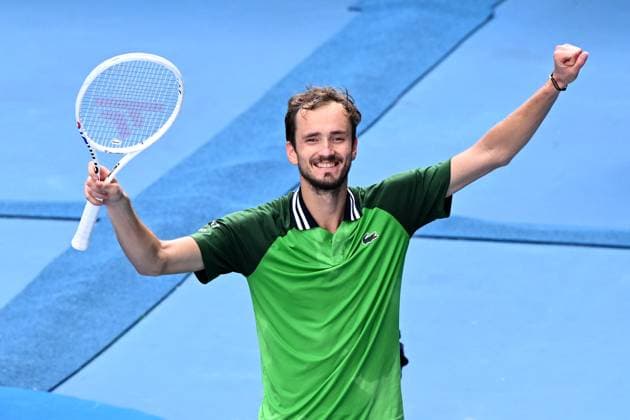 TENNIS AUSTRALIAN OPEN, Daniil Medvedev of Russia celebrates match point during his Quaterfinal win against Hubert Hurkacz of Poland on Day 11 of the 2024 Australian Open at Melbourne Park in Melbourne, Wednesday, January 24, 2024. ( NO ARCHIVING, EDITORIAL USE ONLY, NO USE IN BOOKS WITHOUT CONSENT MELBOURNE VICTORIA AUSTRALIA  Copyright: xJOELxCARRETTx 20240124001892922031