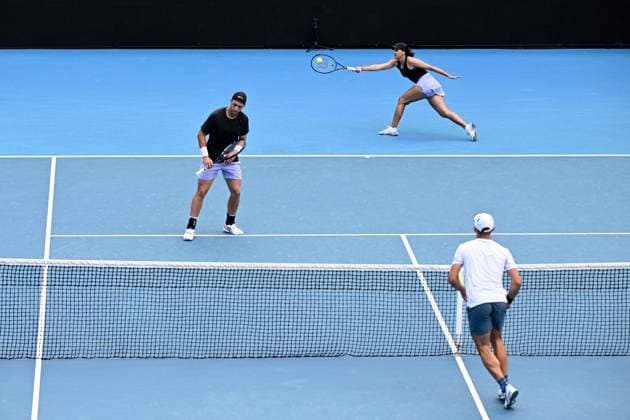 TENNIS AUSTRALIAN OPEN, Jaimee Fourlis and Andrew Harris of Australia in action during their Mixed Doubles Semifinal match against Su-Wei Hsieh of Chinese Taipei and Jan Zielinski of Poland on Day 11 of the 2024 Australian Open at Melbourne Park in Melbourne, Wednesday, January 24, 2024. ( NO ARCHIVING, EDITORIAL USE ONLY, NO USE IN BOOKS WITHOUT CONSENT MELBOURNE VICTORIA AUSTRALIA  Copyright: xJOELxCARRETTx 20240124001892924340