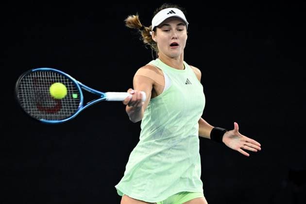 TENNIS AUSTRALIAN OPEN, Anna Kalinskaya of Russia in action during her Womens Quarterfinal match against Qinwen Zheng of China on Day 11 of the 2024 Australian Open at Melbourne Park in Melbourne, Wednesday, January 24, 2024. ( NO ARCHIVING, EDITORIAL USE ONLY, NO USE IN BOOKS WITHOUT CONSENT MELBOURNE VICTORIA AUSTRALIA  Copyright: xJOELxCARRETTx 20240124001892957889
