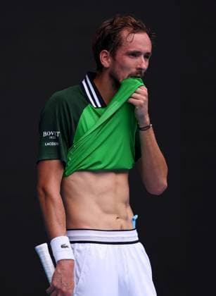 Daniil Medvedev of Russia feels the heat Australian Open, Day Eleven, Tennis, Melbourne Park, Melbourne, Australia - 24 Jan 2024  Copyright: xEllaxLing Shutterstockx 14312087dd