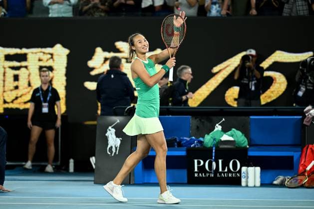 Sport Bilder des Tages TENNIS AUSTRALIAN OPEN, Qinwen Zheng of China celebrates her Womens Quarterfinal win against Anna Kalinskaya of Russia on Day 11 of the 2024 Australian Open at Melbourne Park in Melbourne, Wednesday, January 24, 2024. ( NO ARCHIVING, EDITORIAL USE ONLY, NO USE IN BOOKS WITHOUT CONSENT MELBOURNE VICTORIA AUSTRALIA  Copyright: xJOELxCARRETTx 20240124001892972536