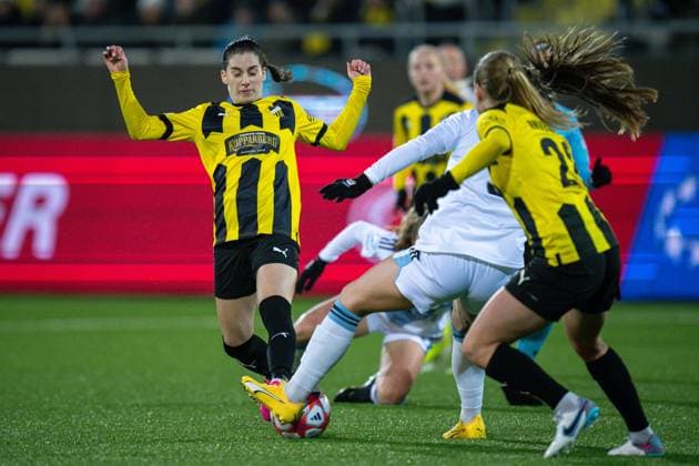 240124 Clarissa Larisey of Häcken during the UEFA Women s Champions League football match between Häcken and Paris FC on January 24, 2024 in Gothenburg Photo Mathias Bergeld BILDBYRAN kod MB MB0841 fotboll football soccer fotball champions league häcken paris fc dam bbeng women kvinner womens champions league bbauto  Copyright: MATHIASxBERGELD BB240124MB033