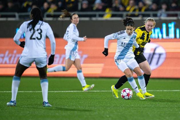 240124 Clara Mateo of Paris FC and Johanna Fossdalsa Sorensen of Häcken during the UEFA Women s Champions League football match between Häcken and Paris FC on January 24, 2024 in Gothenburg Photo Mathias Bergeld BILDBYRAN kod MB MB0841 fotboll football soccer fotball champions league häcken paris fc dam bbeng women kvinner womens champions league bbauto  Copyright: MATHIASxBERGELD BB240124MB043