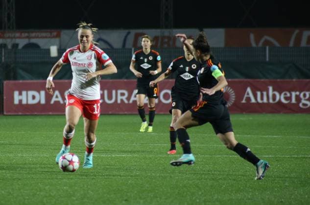 24 01 2024, xgrfx, Football Champions League Women, AS Roma FC Bayern Munich emspor, v l Klara Bühl FC Bayern Munich DFL DFB REGULATIONS PROHIBIT ANY USE OF PHOTOGRAPHS as IMAGE SEQUENCES and or QUASI VIDEO Rome