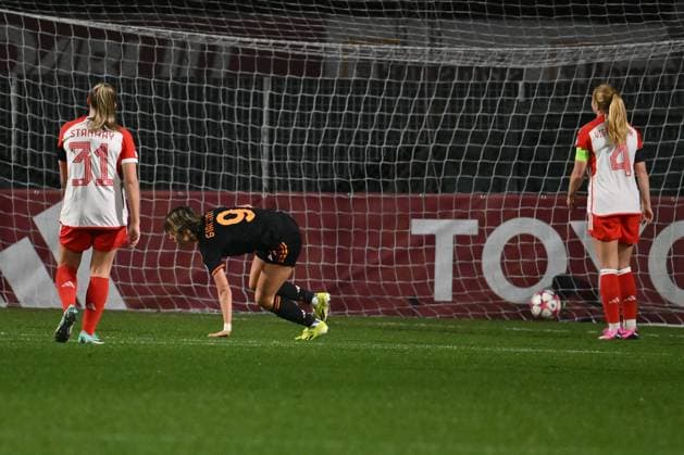 UEFA Champions League Women football match - AS Roma vs FC Bayern Munchen Valentina Giacinti of A.S. Roma Women score 1-0 during the day 5 Group C of the UEFA Women s Champions League between A.S. Roma vs F.C. Bayern Munchen, 24 January 2024 at the Stadio Tre Fontane in Rome, Italy. Rome Italy  Copyright: xIPAxSport ABACAx