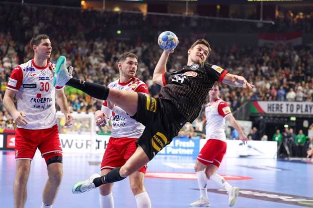 COLOGNE, GERMANY JANUARY 24 Lanxess Arena, Men s EHF Euro 2024 Main Round Group I Germany Croatia v l , throw by Rune Dahmke Germany, DHB Copyright: JoaquimxFerreira