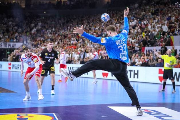 24 01 2024, EHF EURO 2024, European Mens Handball Championship, Lanxess Arena in Cologne, Germany Croatia Goalkeeper Andreas Wolff Germany North Rhine-Westphalia Germany