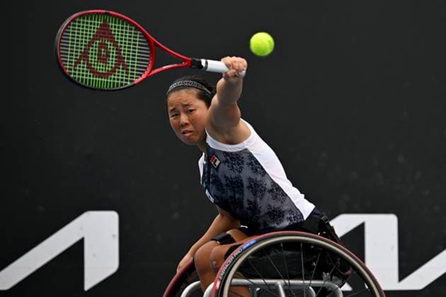 TENNIS AUSTRALIAN OPEN, Yui Kamiji of Japan in action during her Women?s Wheelchair Singles semifinal against Kgothatso Montjane of South Africa on Day 12 of the 2024 Australian Open at Melbourne Park in Melbourne, Thursday, January 25, 2024. ( NO ARCHIVING, EDITORIAL USE ONLY, NO USE IN BOOKS WITHOUT CONSENT MELBOURNE VICTORIA AUSTRALIA  Copyright: xJAMESxROSSx 20240125001893265031