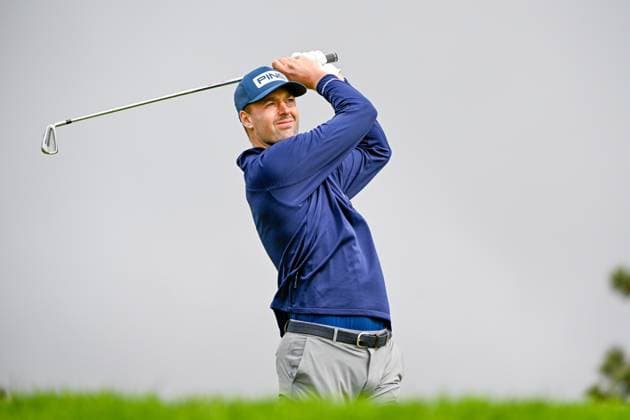 LA JOLLA, CA - JANUARY 24: Victor Perez (FRA) watches his tee shot on 8 during Rd1 of the Farmers Insurance Open at Torrey Pines Golf Course in La Jolla, California. (Photo by Ken Murray Icon Sportswire) GOLF: JAN 24 PGA, Golf Herren Farmers Insurance Open EDITORIAL USE ONLY Icon2401240311