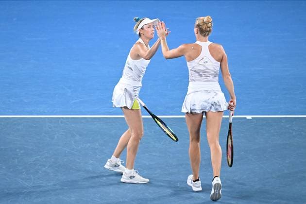 TENNIS AUSTRALIAN OPEN, Storm Hunter (left) of Australia and Katerina Siniakova of Czech Republic during their Women?s Doubles semifinal against Su-Wei Hsieh of Chinese Taipei and Elise Mertens of Belgium on Day 12 of the 2024 Australian Open at Melbourne Park in Melbourne, Thursday, January 25, 2024. ( NO ARCHIVING, EDITORIAL USE ONLY, NO USE IN BOOKS WITHOUT CONSENT MELBOURNE VICTORIA AUSTRALIA  Copyright: xJAMESxROSSx 20240125001893325621