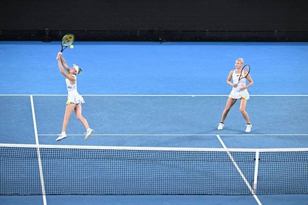 TENNIS AUSTRALIAN OPEN, Storm Hunter (left) of Australia and Katerina Siniakova of Czech Republic in action during their Women?s Doubles semifinal against Su-Wei Hsieh of Chinese Taipei and Elise Mertens of Belgium on Day 12 of the 2024 Australian Open at Melbourne Park in Melbourne, Thursday, January 25, 2024. ( NO ARCHIVING, EDITORIAL USE ONLY, NO USE IN BOOKS WITHOUT CONSENT MELBOURNE VICTORIA AUSTRALIA  Copyright: xJAMESxROSSx 20240125001893326061