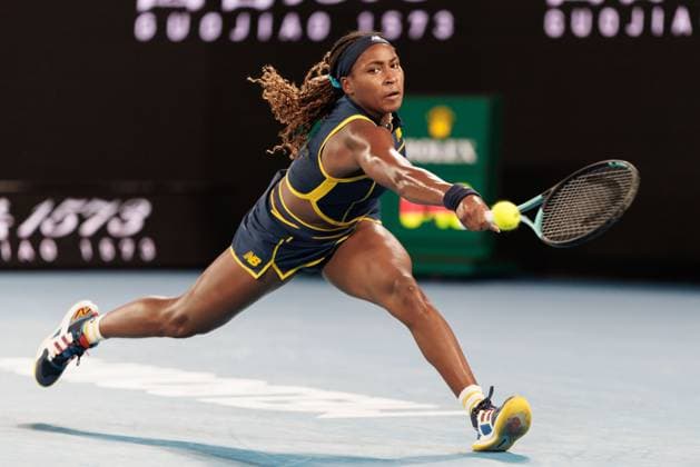 Tennis 2024: Australian Open Day 12 January 25, 2024: 4th seed COCO GAUFF of the USA in action against 2nd seed ARYNA SABALENKA of Belarus on Rod Laver Arena in a Women s Singles Semifinal match on day 12 of the 2024 Australian Open in Melbourne, Australia. Sydney Low Cal Media(Credit Image: Â Sydney Low Cal Sport Media) California USA EDITORIAL USE ONLY Copyright: xx ZUMA-20240125_faf_c04_012.jpg SydneyxLowx csmphotothree226857