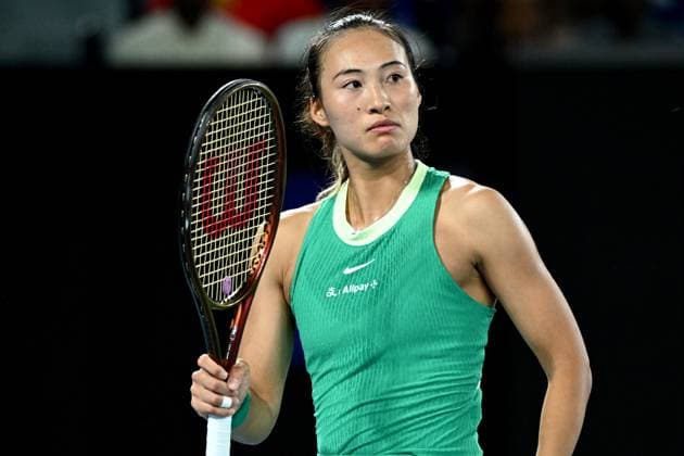 TENNIS AUSTRALIAN OPEN, Qinwen Zheng of China during her Women?s Singles semifinal against Dayana Yastremska of Ukraine on Day 12 of the 2024 Australian Open at Melbourne Park in Melbourne, Thursday, January 25, 2024. ( NO ARCHIVING, EDITORIAL USE ONLY, NO USE IN BOOKS WITHOUT CONSENT MELBOURNE VICTORIA AUSTRALIA  Copyright: xJOELxCARRETTx 20240125001893442390