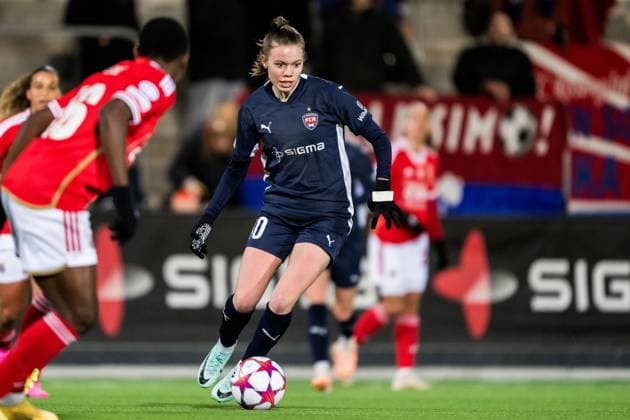 240125 Bea Sprung of FC Rosengard during the UEFA Women s Champions League football match between FC Rosengard and Benfica on January 25, 2024 in Malmö Photo Petter Arvidson BILDBYRAN kod PA PA0740 fotboll football soccer fotball champions league fc rosengard benfica dam bbeng  Copyright: PETTERxARVIDSON BB240125PA161