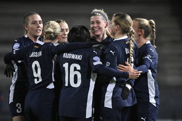 MALMÖ, SWEDEN 20240125 Cheers after Rosengards Olivia Schough scores a goal during Thursdays Champions League group stage soccer match between FC Rosengard and SL Benfica at Malmö IP MALMÖ SVERIGE x50090x  Copyright: xJohanxNilsson TTx CHAMPIONS LEAGUE ROSENGARD-BENFICA