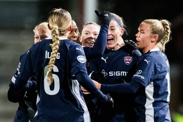 240125 Olivia Schough of FC Rosengard celebrates after 1 0 during the UEFA Women s Champions League football match between FC Rosengard and Benfica on January 25, 2024 in Malmö Photo Petter Arvidson BILDBYRAN kod PA PA0740 fotboll football soccer fotball champions league fc rosengard benfica dam bbeng jubel  Copyright: PETTERxARVIDSON BB240125PA165