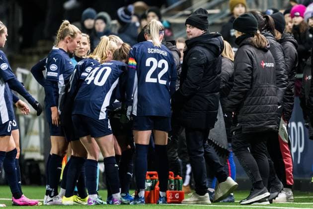 240125 Head coach Joel Kjetselberg of FC Rosengard during the UEFA Women s Champions League football match between FC Rosengard and Benfica on January 25, 2024 in Malmö Photo Petter Arvidson BILDBYRAN kod PA PA0740 fotboll football soccer fotball champions league fc rosengard benfica dam bbeng  Copyright: PETTERxARVIDSON BB240125PA170