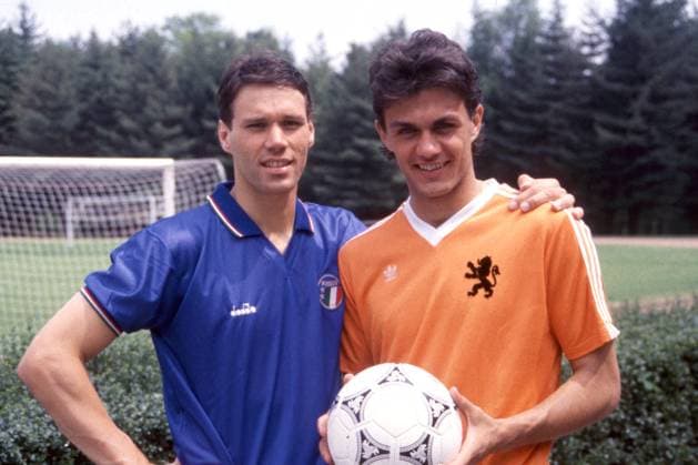 MARCO VAN BASTEN, Olanda, PAOLO MALDINI, Italia, Primo piano, Head shot, posa, Portrait CALCIO 1989-90
