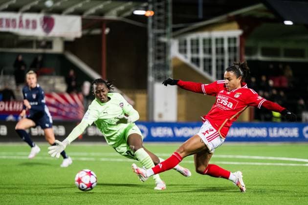 240125 Goalkeeper Angel Mukasa of FC Rosengard and Marie Alidou of Benfica 1 2 goal during the UEFA Women s Champions League football match between FC Rosengard and Benfica on January 25, 2024 in Malmö Photo Petter Arvidson BILDBYRAN kod PA PA0740 fotboll football soccer fotball champions league fc rosengard benfica dam bbeng  Copyright: PETTERxARVIDSON BB240125PA205