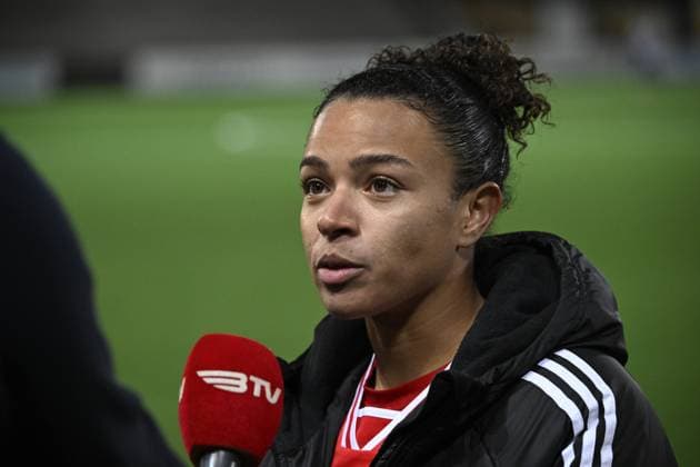 MALMÖ, SWEDEN 20240125 Benficas Marie Alidou is interviewed after Thursdays Champions League group stage football match between FC Rosengard and SL Benfica at Malmö IP MALMÖ SVERIGE x50090x  Copyright: xJohanxNilsson TTx CHAMPIONS LEAGUE ROSENGARD-BENFICA