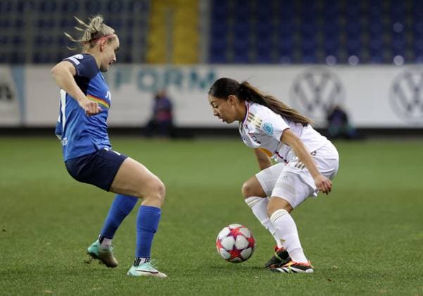 WOMEN SOCCER - UEFA CL, St.Poelten vs Lyon SANKT POELTEN,AUSTRIA,25.JAN.24 - WOMEN SOCCER - UEFA Women s Champions League, group stage, SKN Sankt Poelten vs Olympique Lyonnais. Image shows Diana Lemesova (St.Poelten) and Selma Bacha (Lyon).  GEPAxpictures xWalterxLuger