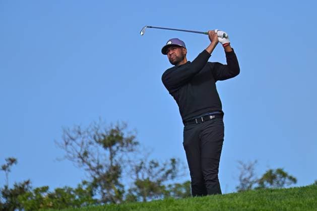 January 25, 2024: Tony Finau watches his drive on the 15th hole during the second round of the Farmers Insurance Open at Torrey Pines North in San Diego, California. CSM San Diego USA - ZUMAc04_ 20240125_zma_c04_020 Copyright: xJustinxFinex