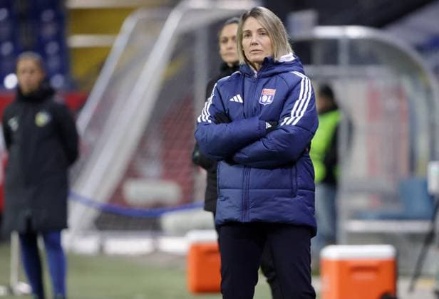 WOMEN SOCCER - UEFA CL, St.Poelten vs Lyon SANKT POELTEN,AUSTRIA,25.JAN.24 - WOMEN SOCCER - UEFA Women s Champions League, group stage, SKN Sankt Poelten vs Olympique Lyonnais. Image shows head coach Sonia Bompastor (Lyon).  GEPAxpictures xWalterxLuger
