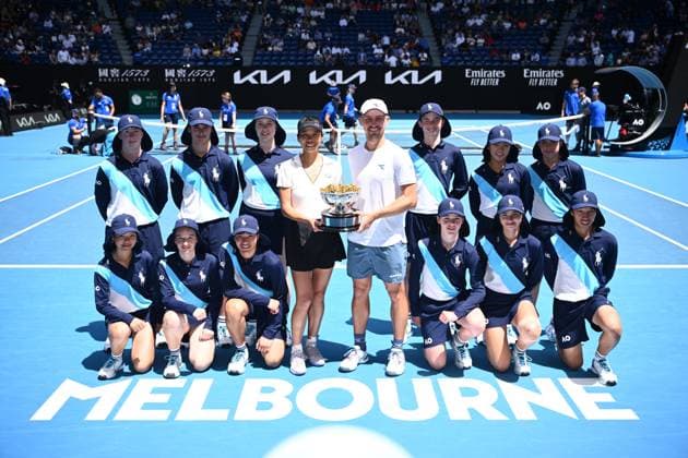 TENNIS AUSTRALIAN OPEN, Su-Wei Hsieh (left) of Chinese Taipei and Jan Zielinski (right) of Poland hold the Mixed Doubles trophy following their win over Desirae Krawczyk of the USA and Neal Skupski of United Kingdom on Rod Laver Arena on Day 13 of the 2024 Australian Open at Melbourne Park in Melbourne, Friday, January 26, 2024. ( NO ARCHIVING, EDITORIAL USE ONLY, NO USE IN BOOKS WITHOUT CONSENT MELBOURNE VICTORIA AUSTRALIA  Copyright: xJOELxCARRETTx 20240126001893740168