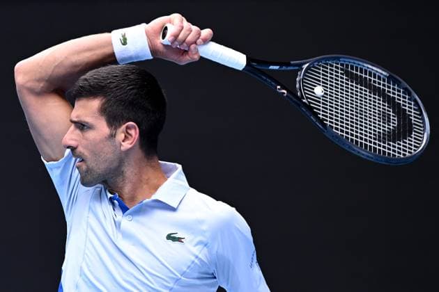 TENNIS AUSTRALIAN OPEN, Novak Djokovic of Serbia in action during his Men?s semifinal against Jannik Sinner of Italy on Day 13 of the 2024 Australian Open at Melbourne Park in Melbourne, , Friday, January 26, 2024. ( NO ARCHIVING, EDITORIAL USE ONLY, NO USE IN BOOKS WITHOUT CONSENT MELBOURNE VICTORIA AUSTRALIA  Copyright: xJOELxCARRETTx 20240126001893740921