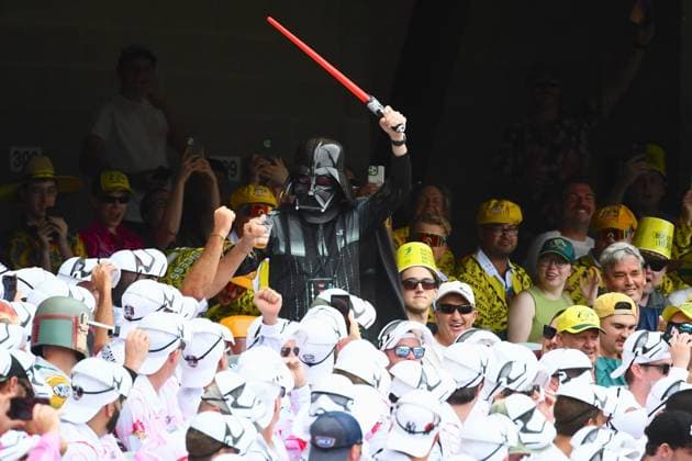 Sport Themen der Woche KW04 Sport Bilder des Tages CRICKET AUSTRALIA WEST INDIES, Fans dressed in Star Wars costumes are seen on Day 2 of the Second Test between Australia and the West Indies at the Gabba in Brisbane, Friday, January 26, 2024, ( NO ARCHIVING, EDITORIAL USE ONLY, NO USE IN BOOKS WITHOUT CONSENT BRISBANE QUEENSLAND AUSTRALIA  Copyright: xJONOxSEARLEx 20240126001893746957