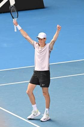 TENNIS AUSTRALIAN OPEN, Jannik Sinner of Italy celebrates match point during his Men?s semifinal win over Novak Djokovic of Serbia on Day 13 of the 2024 Australian Open at Melbourne Park in Melbourne, Friday, January 26, 2024. ( NO ARCHIVING, EDITORIAL USE ONLY, NO USE IN BOOKS WITHOUT CONSENT MELBOURNE VICTORIA AUSTRALIA  Copyright: xJAMESxROSSx 20240126001893790380