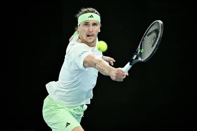 TENNIS AUSTRALIAN OPEN, Alexander Zverev of Germany in action during his Men?s semifinal against Daniil Medvedev of Russia on Day 13 of the 2024 Australian Open at Melbourne Park in Melbourne, Friday, January 26, 2024. ( NO ARCHIVING, EDITORIAL USE ONLY, NO USE IN BOOKS WITHOUT CONSENT MELBOURNE VICTORIA AUSTRALIA  Copyright: xJAMESxROSSx 20240126001893846389