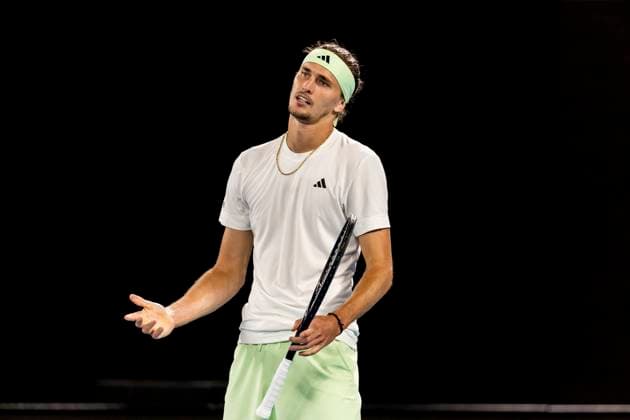 MELBOURNE, VIC - JANUARY 26: Alexander Zverev of Germany shows his frustration during the semifinals of the 2024 Australian Open on January 26 2024, at Melbourne Park in Melbourne, Australia. (Photo by Jason Heidrich Icon Sportswire) TENNIS: JAN 26 Australian Open EDITORIAL USE ONLY Icon240126189