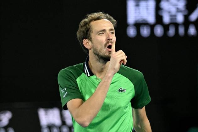Sport Bilder des Tages TENNIS AUSTRALIAN OPEN, Daniil Medvedev of Russia celebrates match point during his Men?s semifinal win over Alexander Zverev of Germany on Day 13 of the 2024 Australian Open at Melbourne Park in Melbourne, Friday, January 26, 2024. ( NO ARCHIVING, EDITORIAL USE ONLY, NO USE IN BOOKS WITHOUT CONSENT MELBOURNE VICTORIA AUSTRALIA  Copyright: xJAMESxROSSx 20240127001893895758