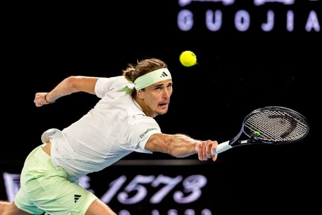 MELBOURNE, VIC - JANUARY 26: Alexander Zverev of Germany in action during the semifinals of the 2024 Australian Open on January 26 2024, at Melbourne Park in Melbourne, Australia. (Photo by Jason Heidrich Icon Sportswire) TENNIS: JAN 26 Australian Open EDITORIAL USE ONLY Icon240126213
