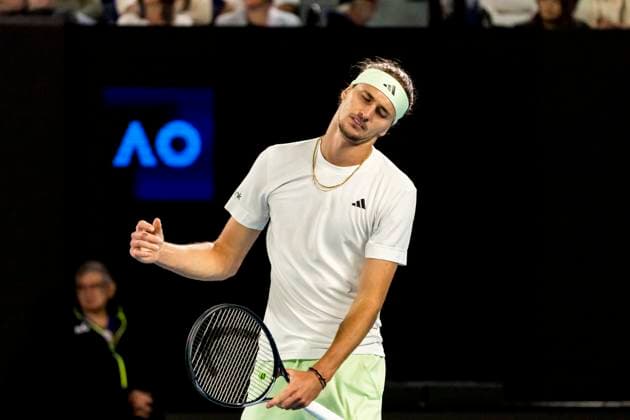 MELBOURNE, VIC - JANUARY 26: Alexander Zverev of Germany shows his frustration during the semifinals of the 2024 Australian Open on January 26 2024, at Melbourne Park in Melbourne, Australia. (Photo by Jason Heidrich Icon Sportswire) TENNIS: JAN 26 Australian Open EDITORIAL USE ONLY Icon240126215