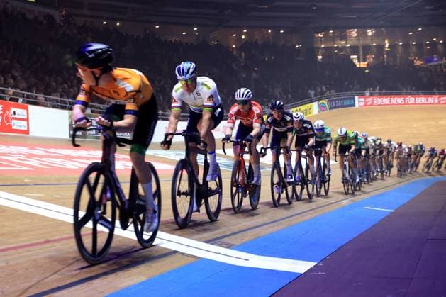 Sport Themen der Woche KW04 Sport Bilder des Tages DEU, 111. Berliner Sechstagerennen, 26.01.2024, Velodrom, Berlin, DEU, 111. Berliner Sechstagerennen, im Bild Foto: Juergen Engler nordphoto GmbH *** DEU, 111 Berliner Sechstagerennen, 26 01 2024, Velodrom, Berlin, DEU, 111 Berliner Sechstagerennen, in the picture photo Juergen Engler nordphoto GmbH nordphotoxGmbHx xEngler nph00076