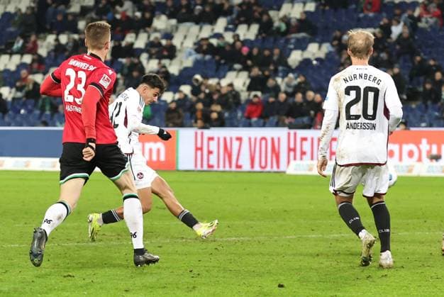 26 01 2024 Soccer Season 2023 2024 2 Soccer Bundesliga 19 Matchday Hannover 96 H96 1 FC Nürnberg FCN Club Sportfoto Zink DaMa xdaxmax DFL regulations prohibit any use of photographs as image sequences and or quasi video only for editorial use Can Yilmaz Uzun 42, 1 FC Nürnberg FCN with shot on goal