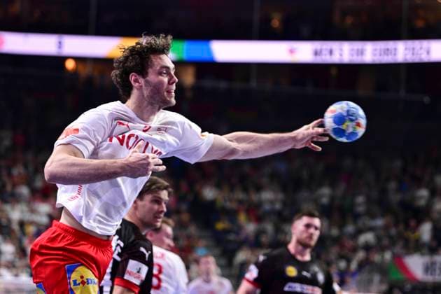 Niclas Vest Kirkelokke Denmark, 3 , Germany vs Denmark, semi-final, European Championship, international match, handball, 26 01 2024 Cologne North Rhine-Westphalia Germany Copyright: xkolbert-press MarcxNiemeyerx