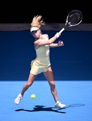 TENNIS AUSTRALIAN OPEN, Emerson Jones of Australia in action during the junior girls singles final against Renata Jamrichova of Slovakia on Day 14 of the 2024 Australian Open at Melbourne Park in Melbourne, Saturday, January 27, 2024. ( NO ARCHIVING, EDITORIAL USE ONLY, NO USE IN BOOKS WITHOUT CONSENT MELBOURNE VICTORIA AUSTRALIA  Copyright: xJOELxCARRETTx 20240127001894153947