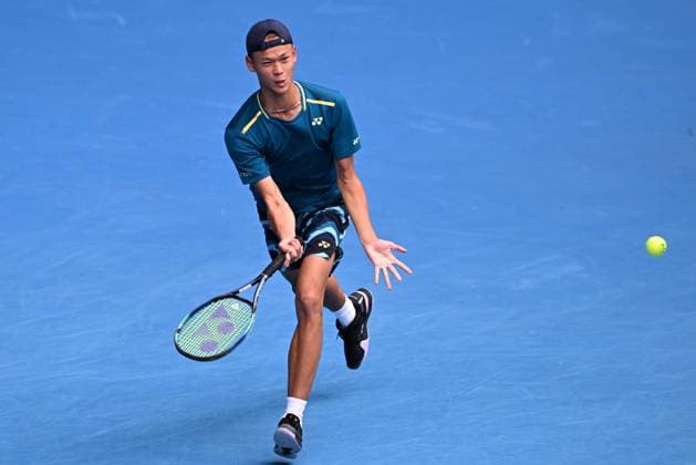 TENNIS AUSTRALIAN OPEN, Rei Sakamoto of Japan returns during the junior boys singles final against Jan Kumstat of Czech Republic on Day 14 of the 2024 Australian Open at Melbourne Park in Melbourne, Saturday, January 27, 2024. ( NO ARCHIVING, EDITORIAL USE ONLY, NO USE IN BOOKS WITHOUT CONSENT MELBOURNE VICTORIA AUSTRALIA  Copyright: xJOELxCARRETTx 20240127001894172489