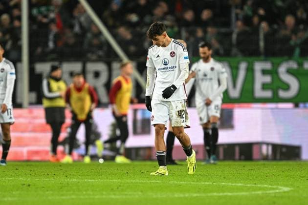 2 Bundesliga Hannover 06 1 FC Nürnberg on 26 01 2024 at the HDI Arena in Hannover Can Uzun Nuernberg dissatisfied, disappointed, disappointed, dejected MT