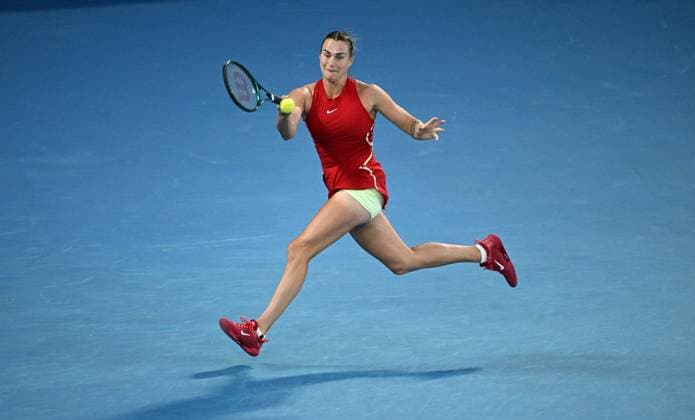 TENNIS AUSTRALIAN OPEN, Aryna Sabalenka of Belarus in action during the Women?s Singles Final against Qinwen Zheng of China on Rod Laver Arena on Day 14 of the 2024 Australian Open at Melbourne Park in Melbourne, Thursday, January 25, 2024. ( NO ARCHIVING, EDITORIAL USE ONLY, NO USE IN BOOKS WITHOUT CONSENT MELBOURNE VICTORIA AUSTRALIA  Copyright: xJAMESxROSSx 20240127001894219917