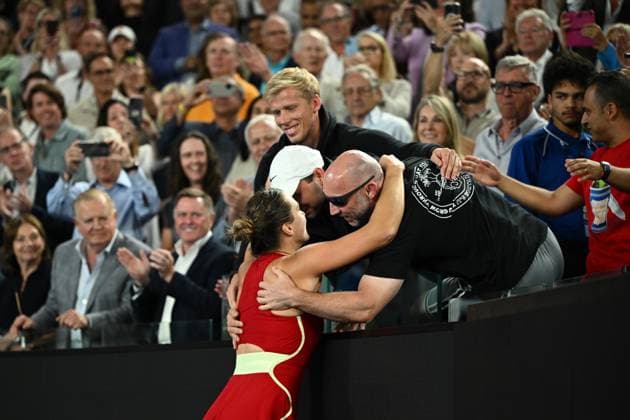 TENNIS AUSTRALIAN OPEN, Aryna Sabalenka of Belarus celebrates with her team following her Women?s Singles Final win over Qinwen Zheng of China on Rod Laver Arena on Day 14 of the 2024 Australian Open at Melbourne Park in Melbourne, Thursday, January 25, 2024. ( NO ARCHIVING, EDITORIAL USE ONLY, NO USE IN BOOKS WITHOUT CONSENT MELBOURNE VICTORIA AUSTRALIA  Copyright: xJOELxCARRETTx 20240127001894235303